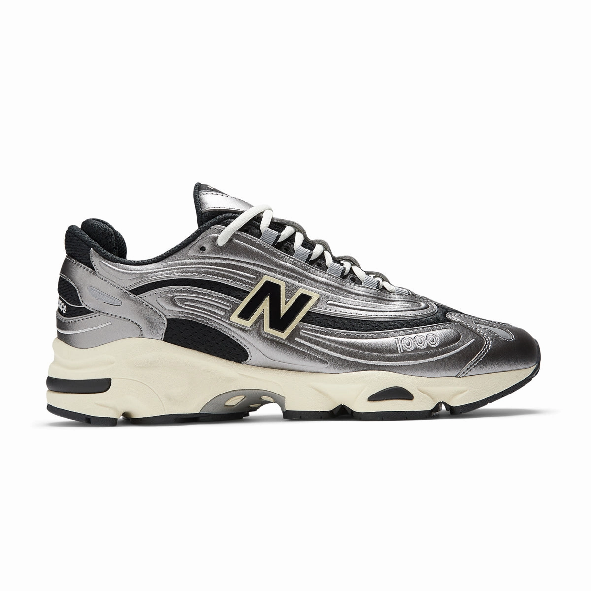 1000s 'Metallic Silver' New Balance retro-inspired sneakers
