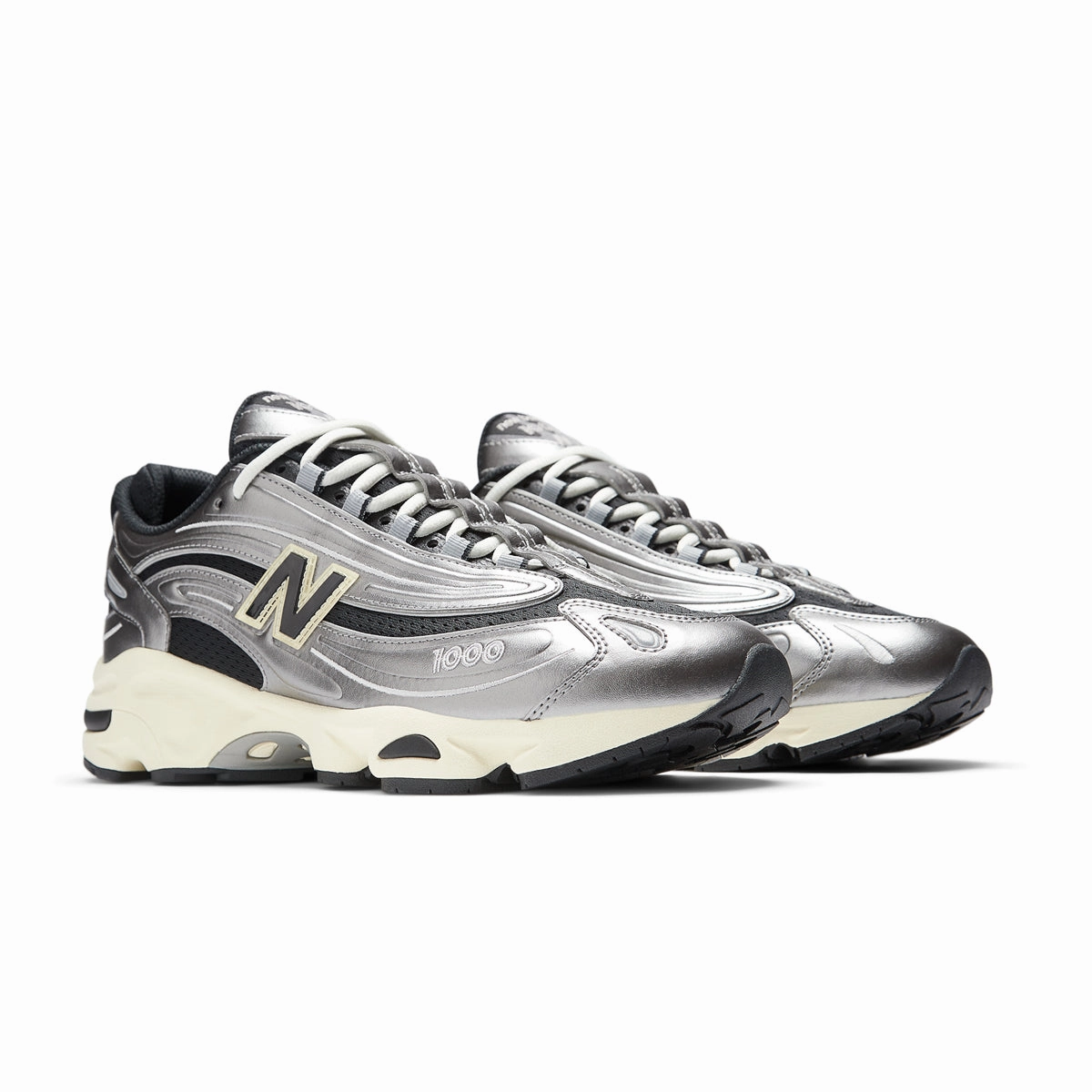 1000s 'Metallic Silver' New Balance sneaker close-ups