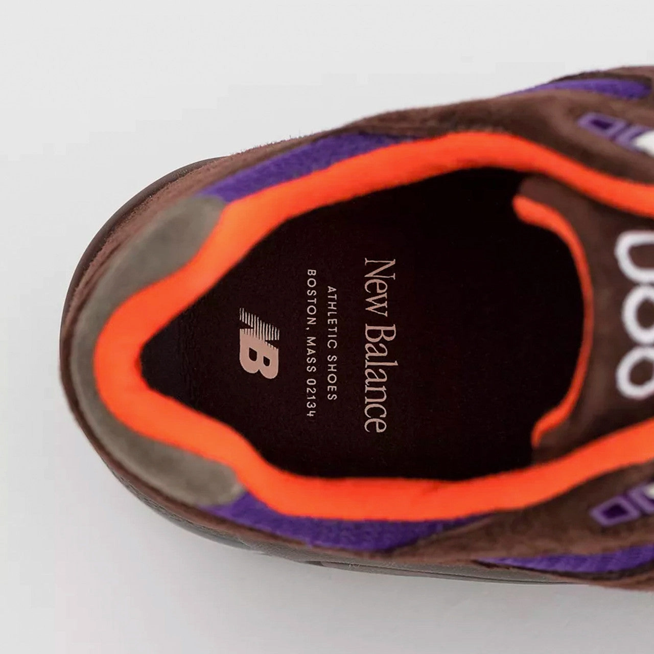 990v2 Nike Max 1 sneakers