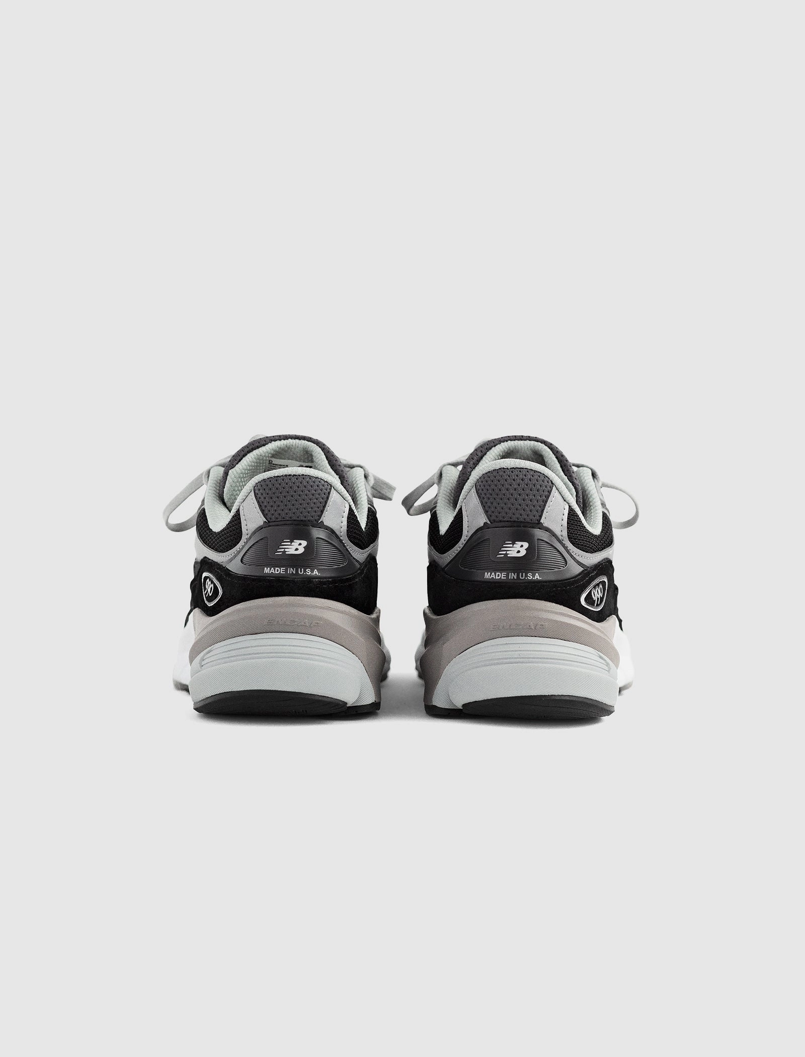 990V6 "BLACK/GREY" Nike Air Force One