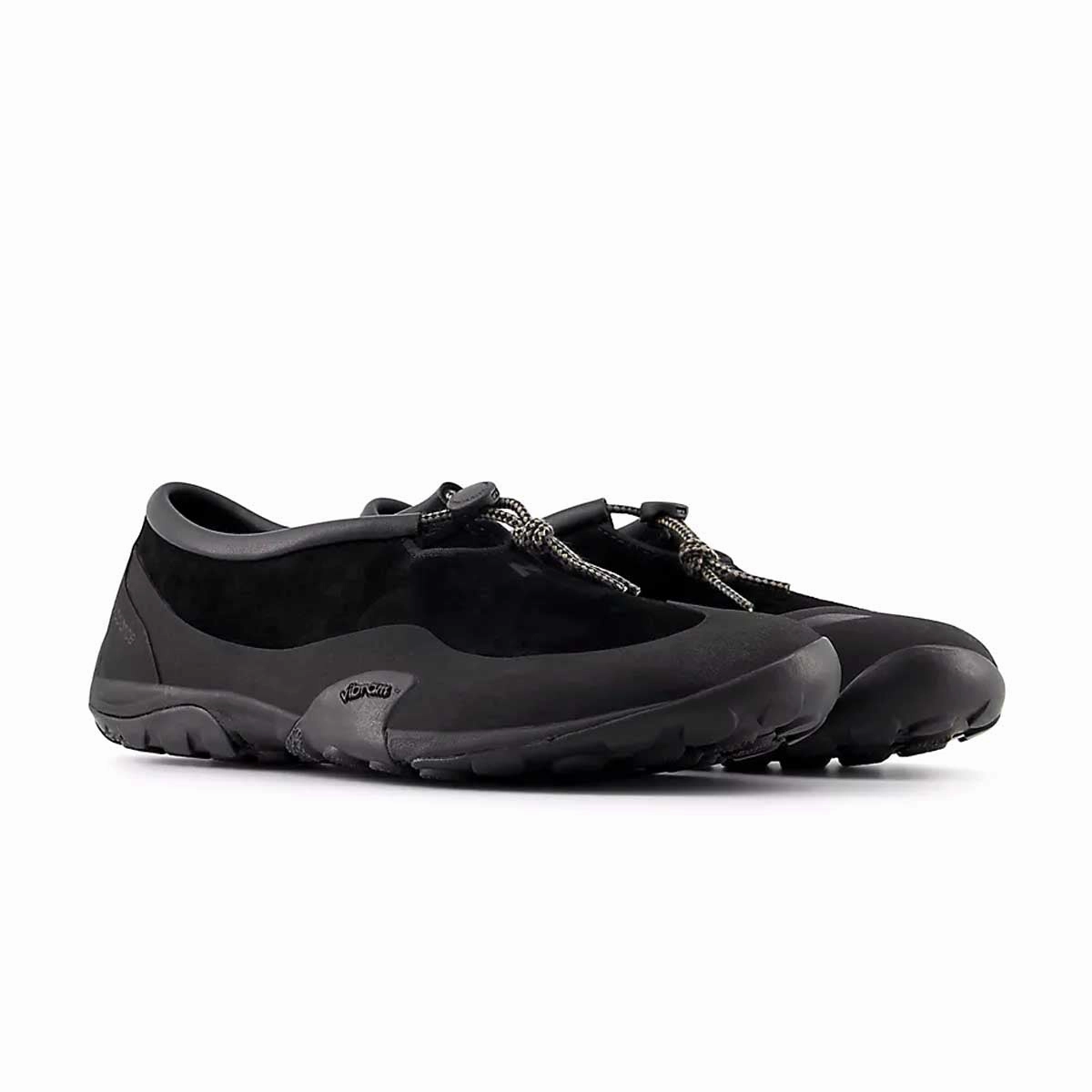   Tokyo Design Studio MT10T 'Black Dockside' New Balance sneaker close-ups