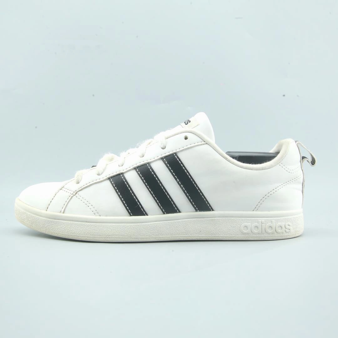 ADIDAS ADVANTAGE Adidas lightweight run shoes