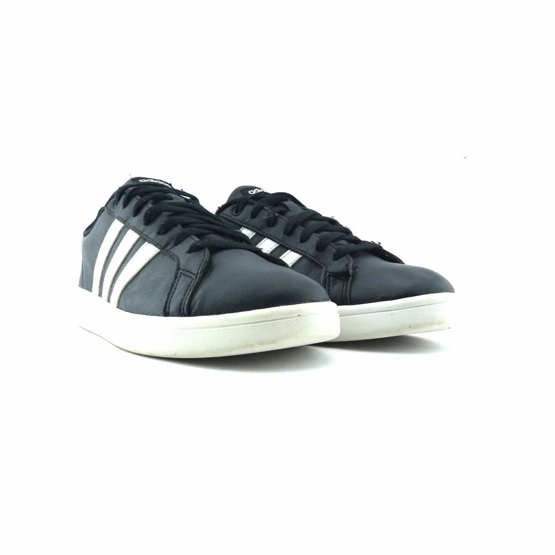 ADIDAS CLOUDFOAM ADVANTAGE Adidas Lightweight Running Shoes for Men