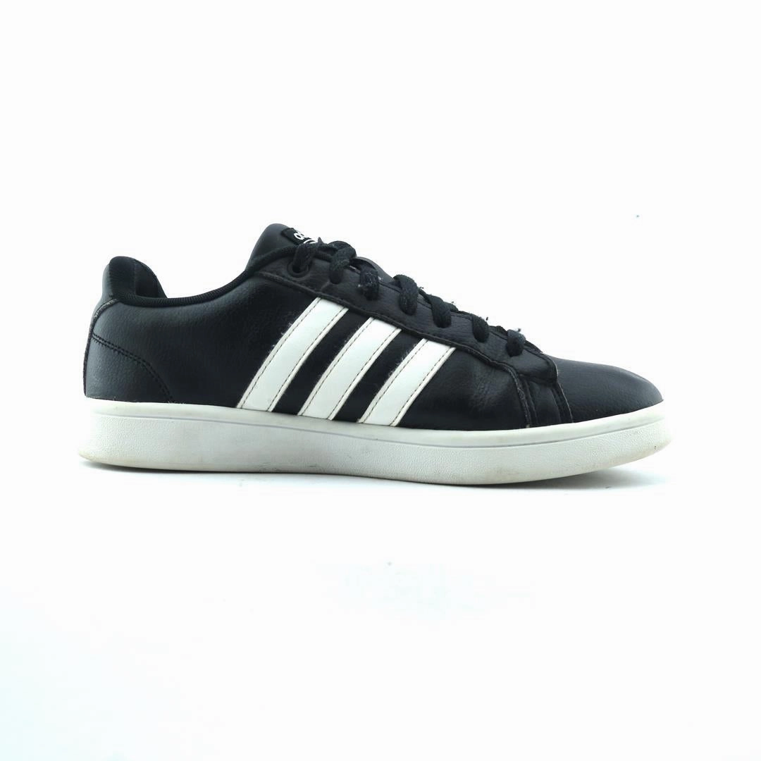 ADIDAS CLOUDFOAM ADVANTAGE Adidas Lightweight Running Shoes for Men