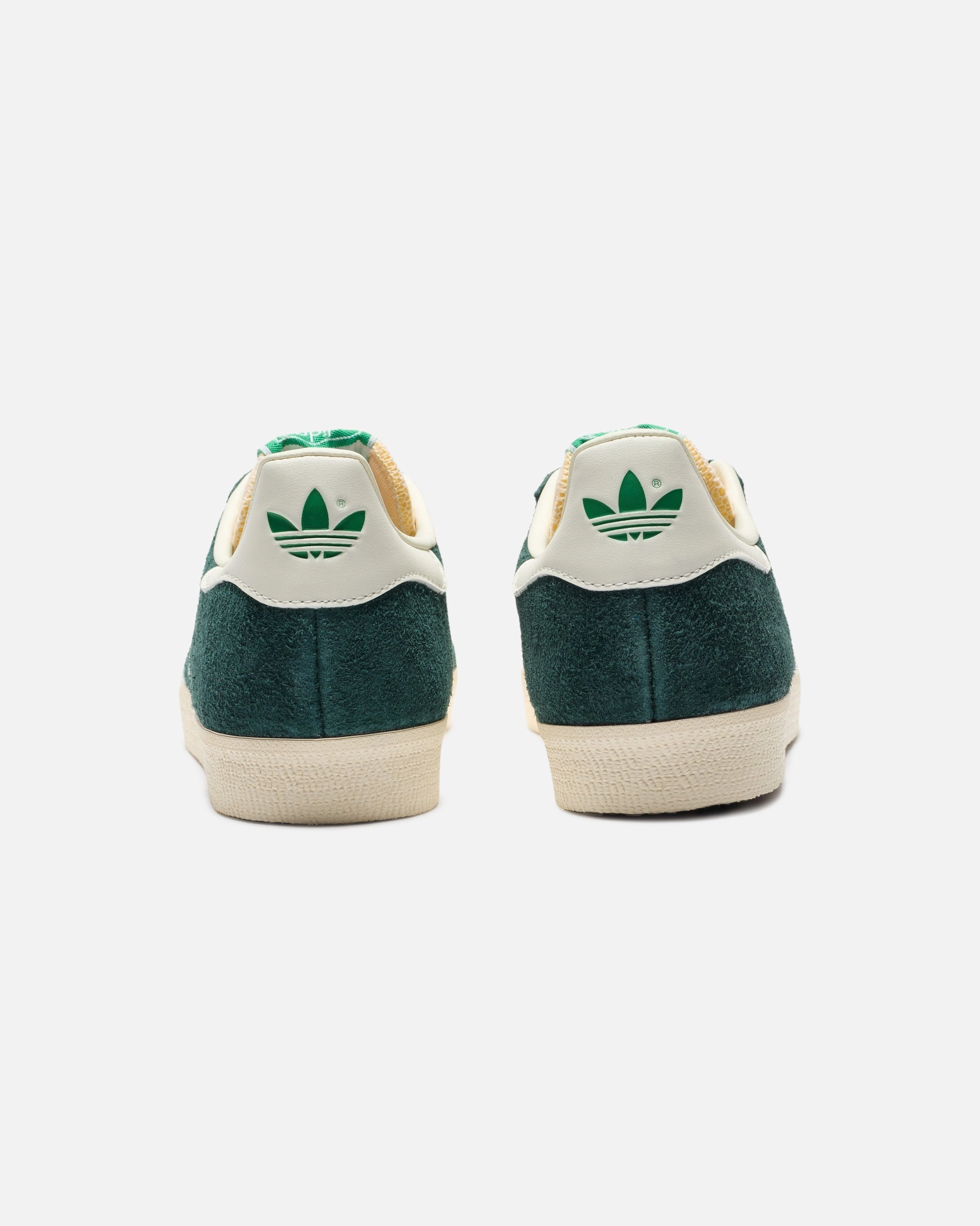 ADIDAS GAZELLE - MINGRE/ OWHITE/ CREWHT Classic sport-style footwear
