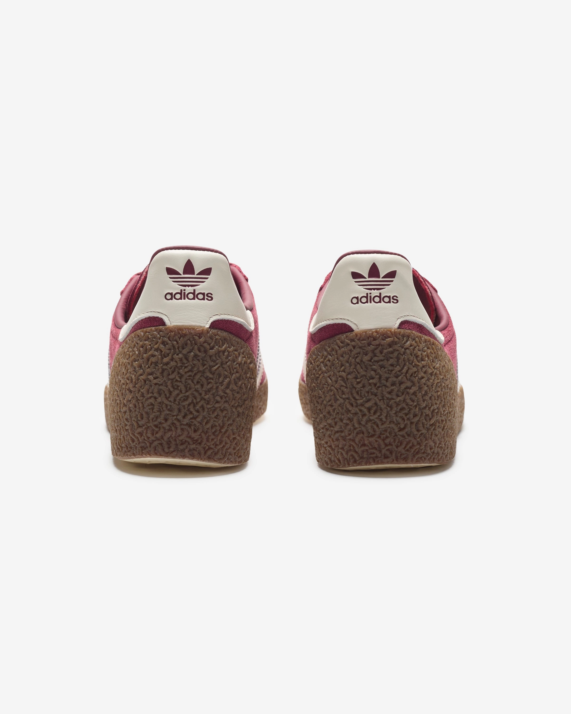 ADIDAS MONTREAL 76 - NOBMAR/ OWHITE Classic sport-style footwear
