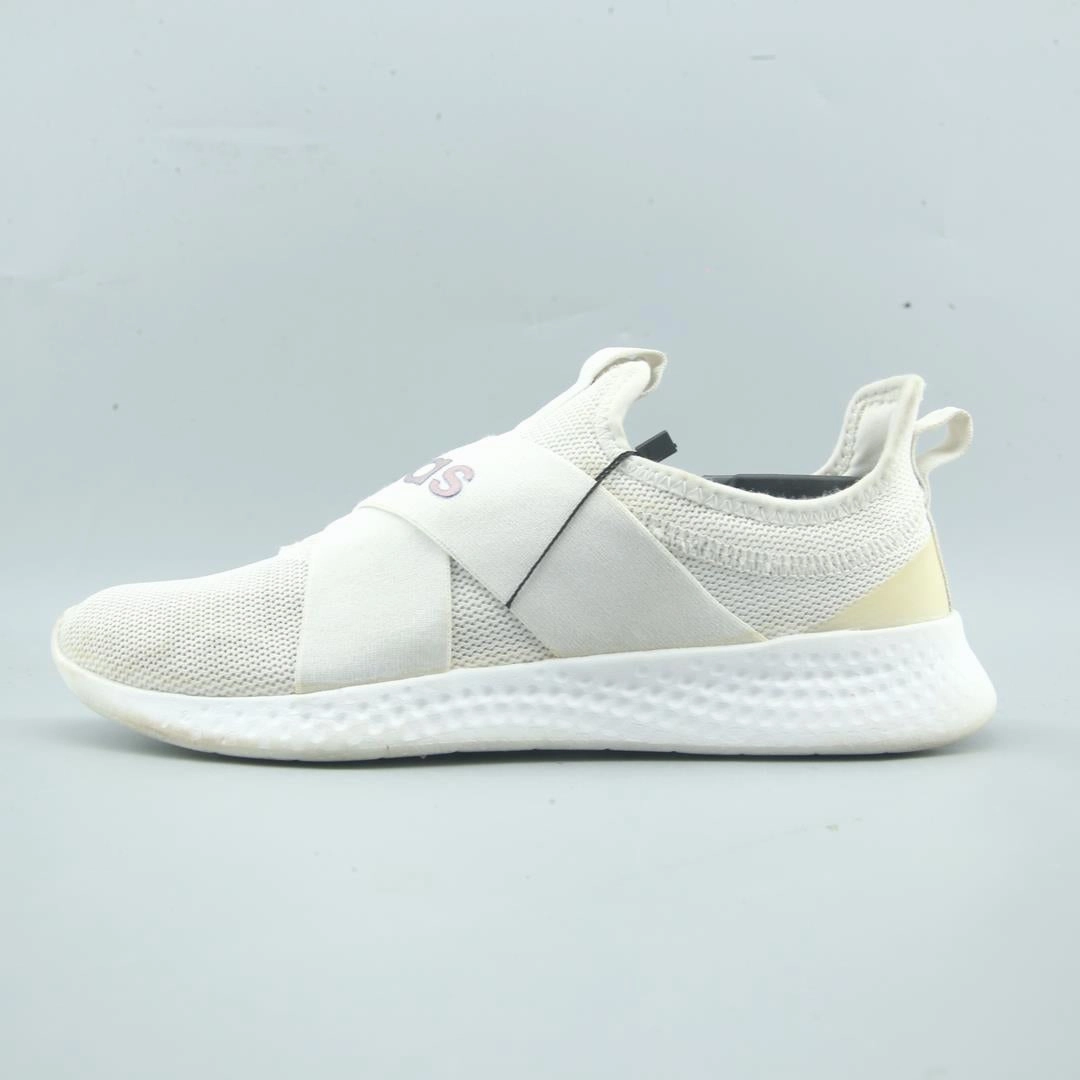 ADIDAS  PUREMOTION ADAPT Adidas performance runners