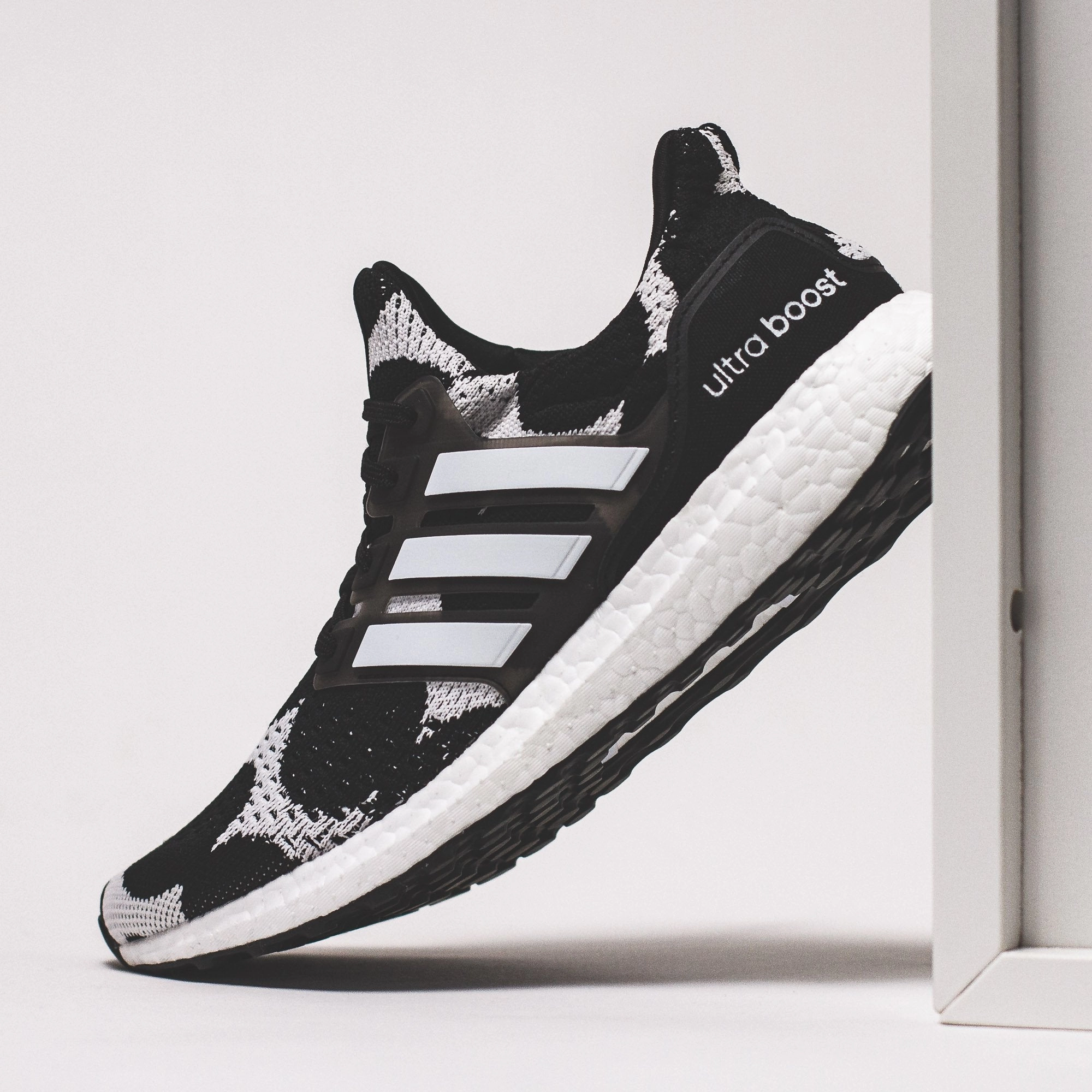 Adidas Running Women x Marimekko Ultraboost DNA Black White GZ8686 Adidas Classic Running Shoes for Style