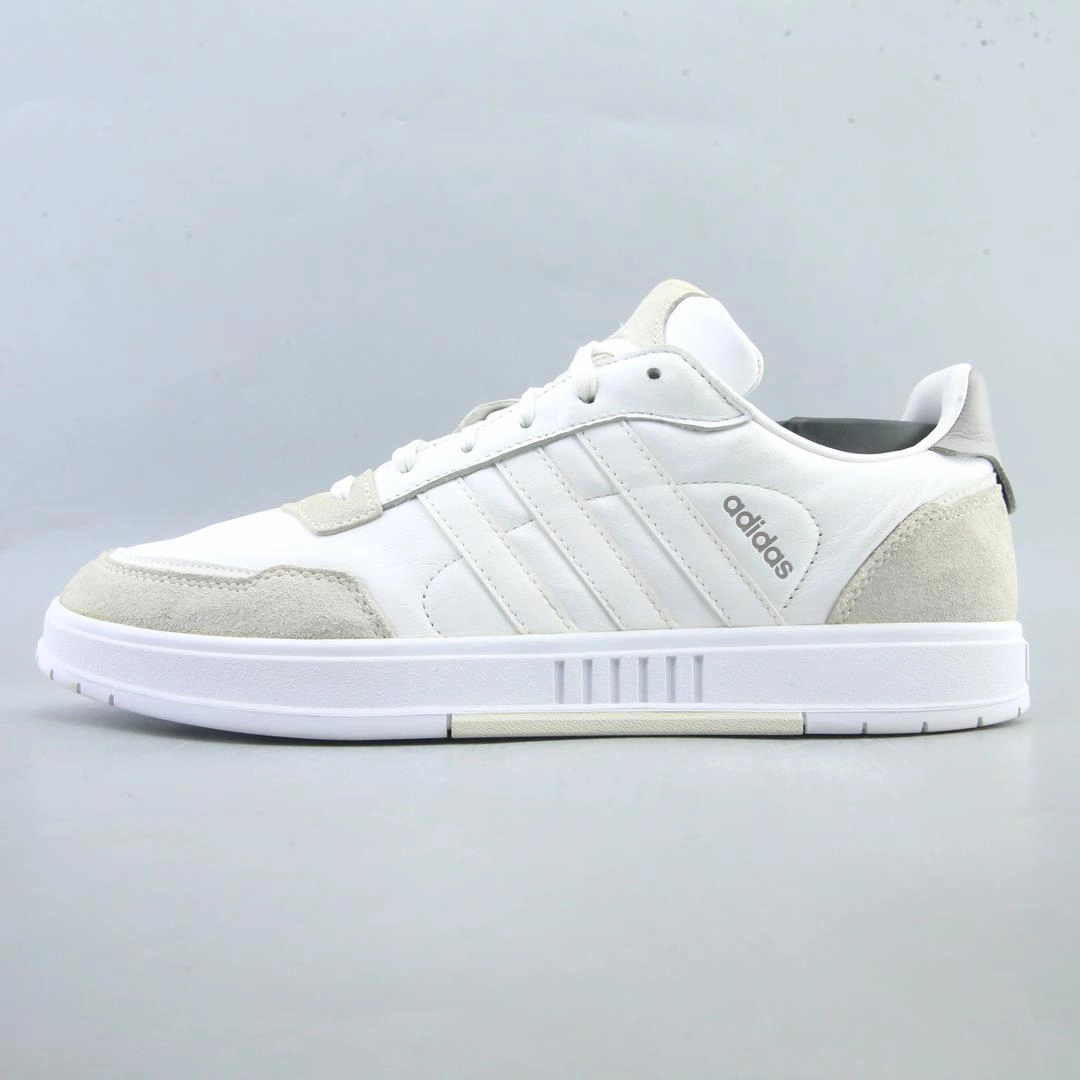 ADIDAS SPORTSWEAR COURTMASTER Adidas cushioned running sneakers
