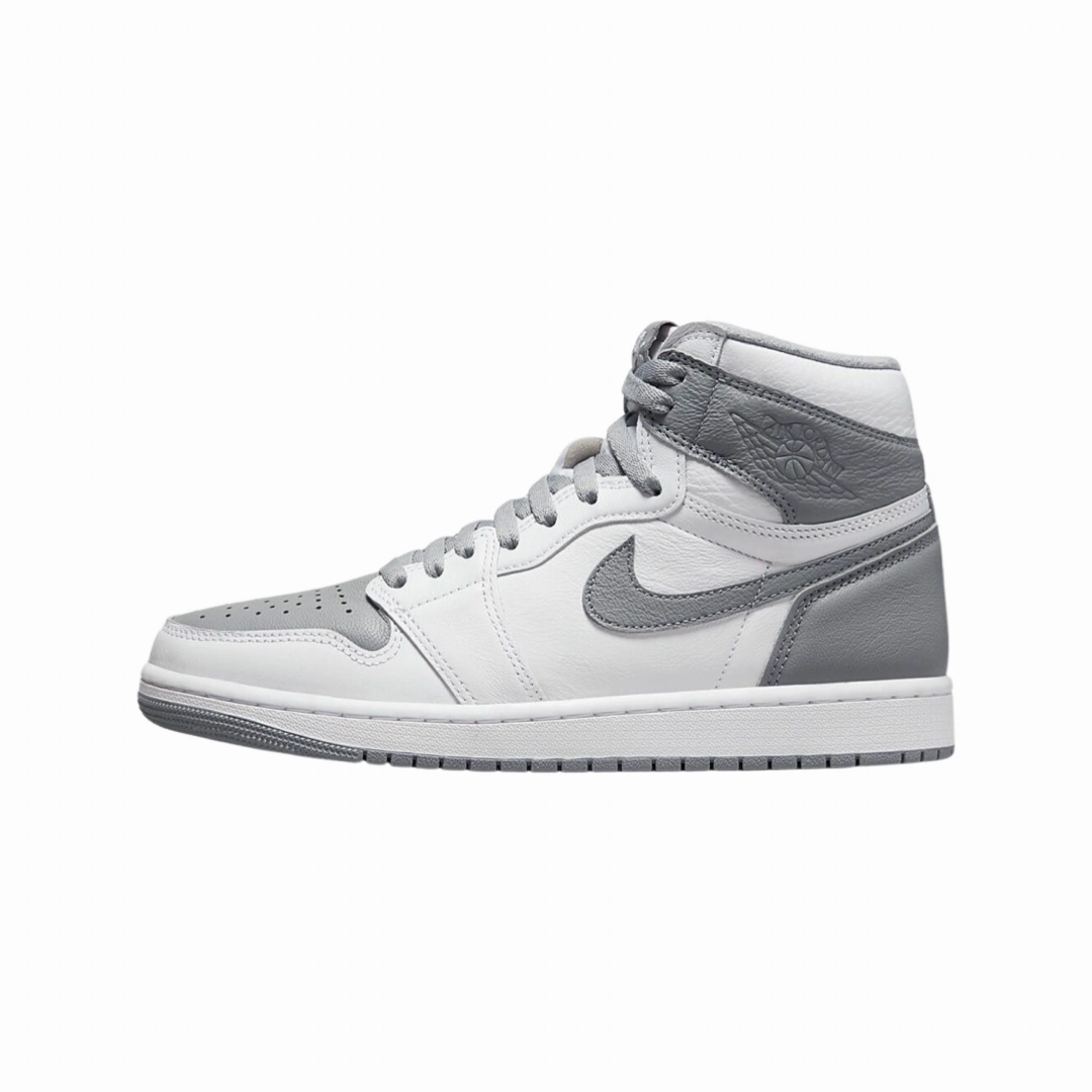 Air Jordan 1 High OG Stealth White Air Jordan basketball shoes with classic look