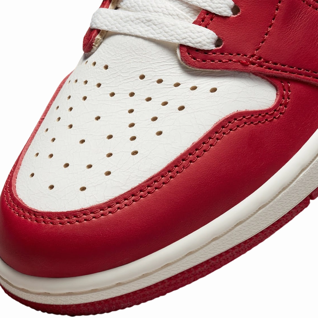 Air Jordan 1 High Retro Lost and Found Varsity Red Black Sail Muslin Basketball Shoes