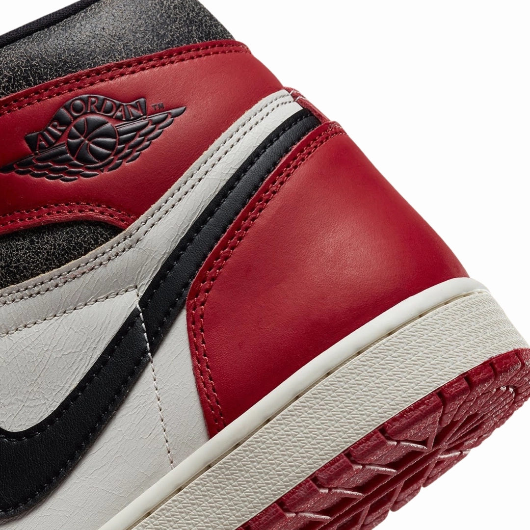 Air Jordan 1 High Retro Lost and Found Varsity Red Black Sail Muslin Basketball Shoes