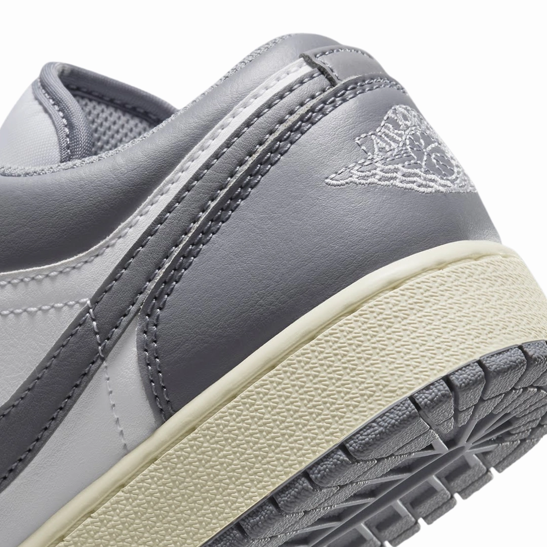Air Jordan 1 Low GS Stealth White Sail Basketball Shoes