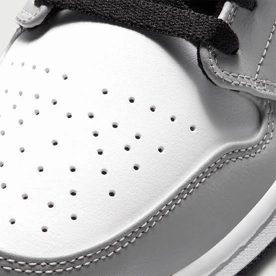 Air Jordan 1 Low Light Smoke Grey Retro Sneakers