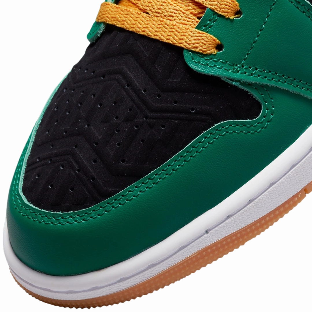 Air Jordan 1 Low SE Holiday Special Christmas Malachite Black Taxi Fire Red Basketball Shoes