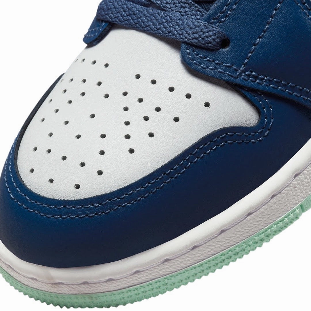 Air Jordan 1 Mid GS Mystic Navy Mint White Basketball Shoes