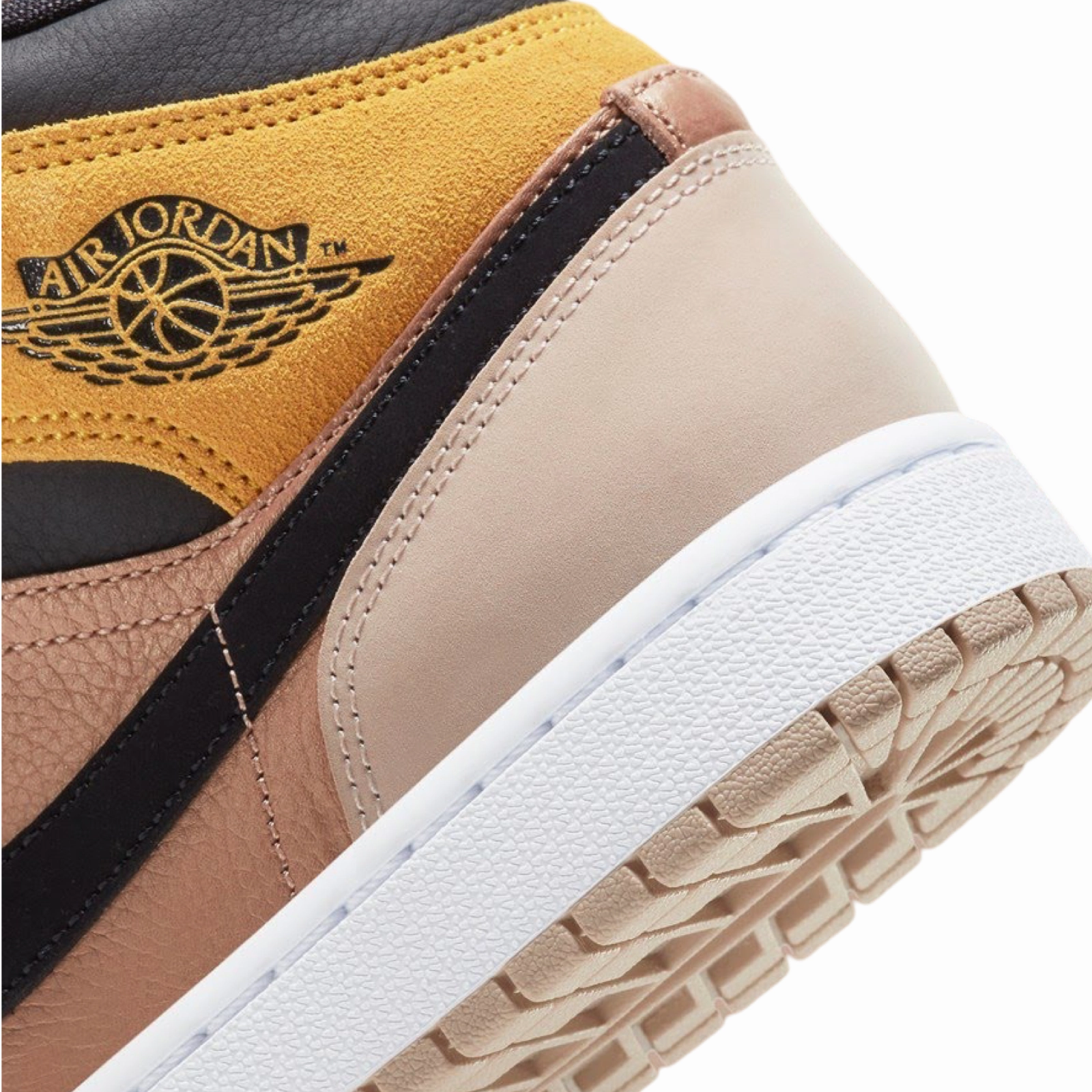 Air Jordan 1 Mid SE Particle Beige Black Basketball Shoes