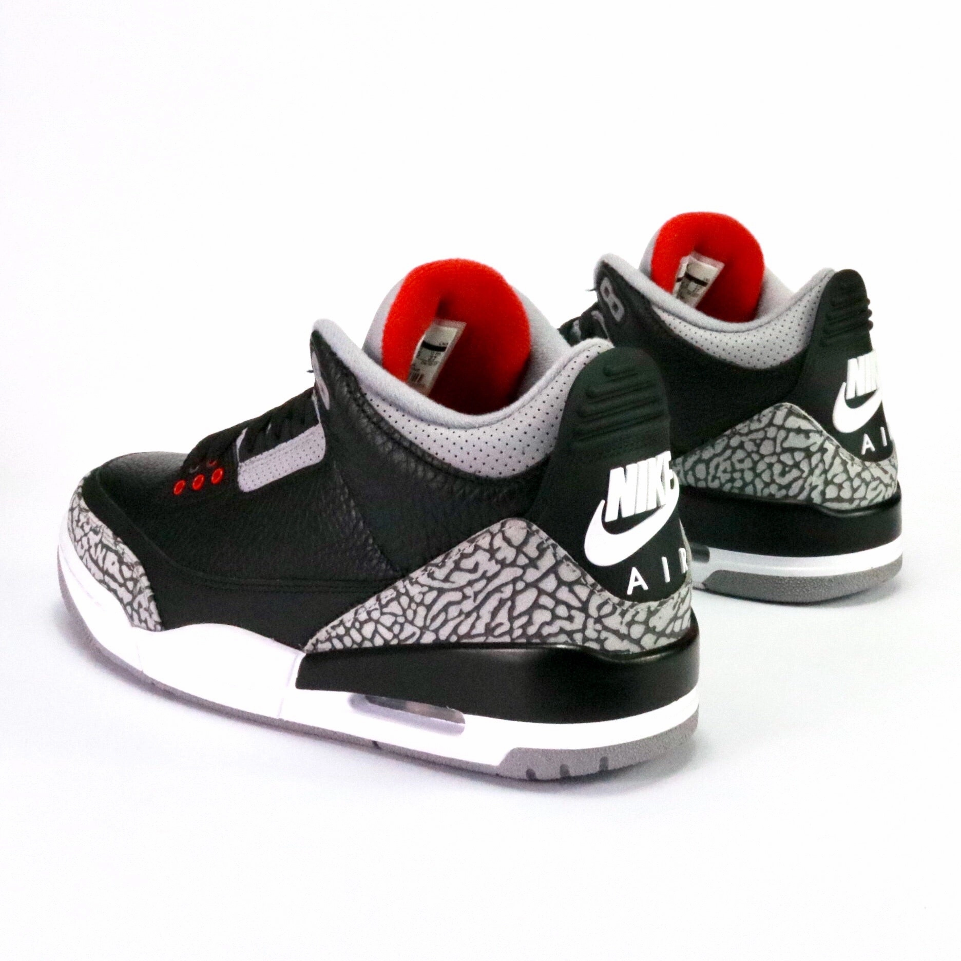 Air Jordan 3 Retro Black Cement (2018) Retro Sneakers