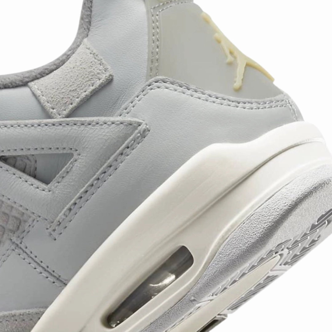 Air Jordan 4 SE GS Craft Photon Dust Pale Vanilla Basketball Shoes