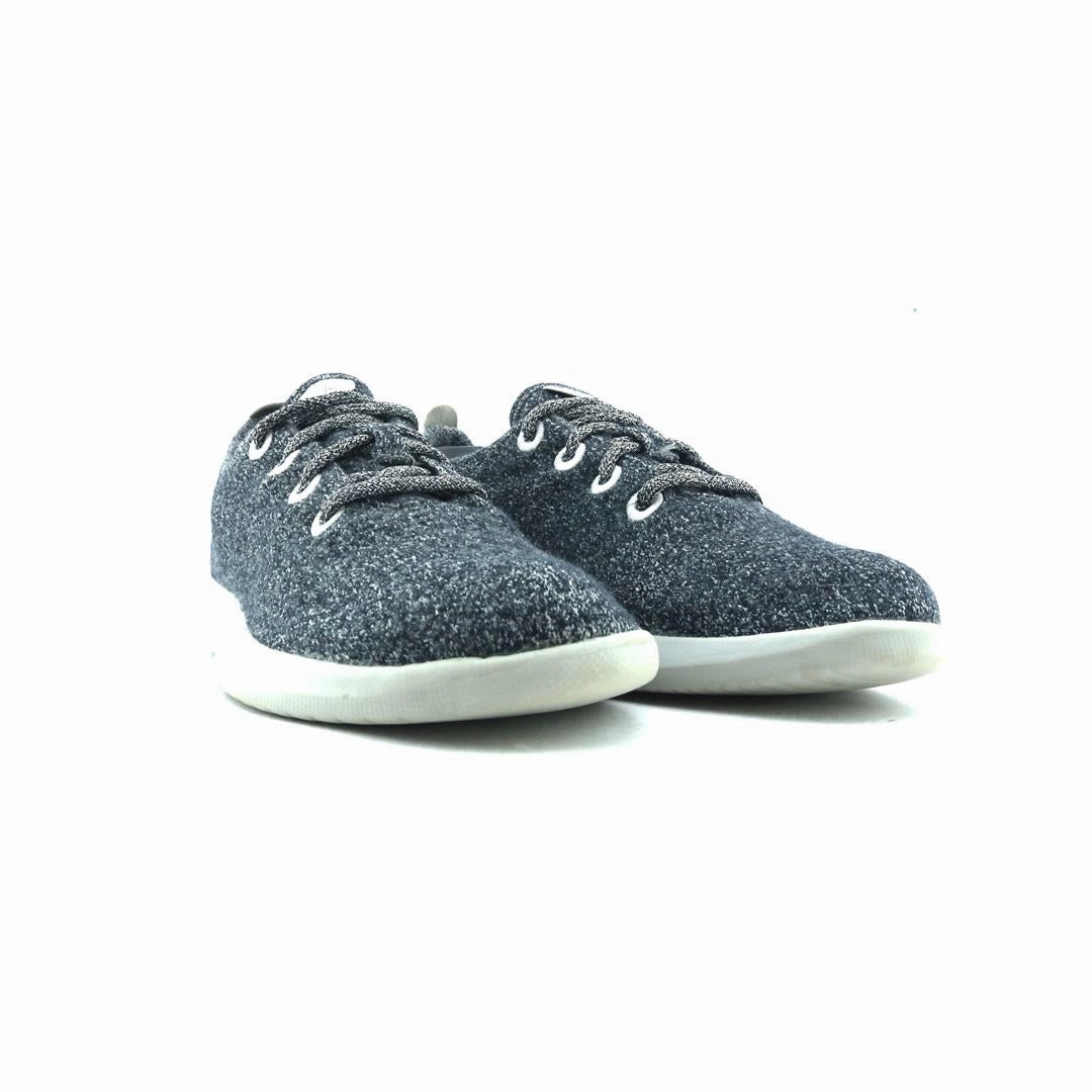 ALLBIRDS   WOOL RUNNERS sleek everyday shoe design