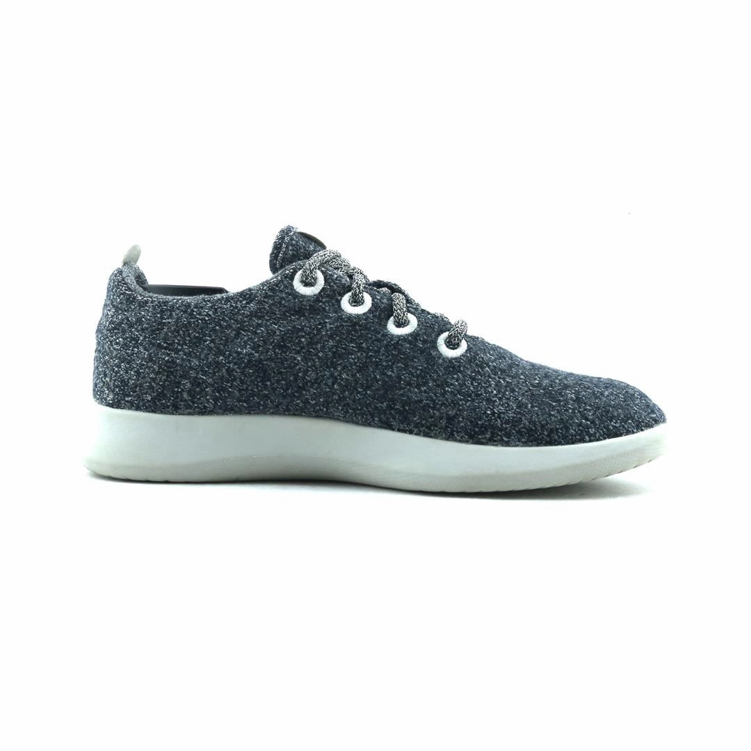 ALLBIRDS   WOOL RUNNERS sleek everyday shoe design