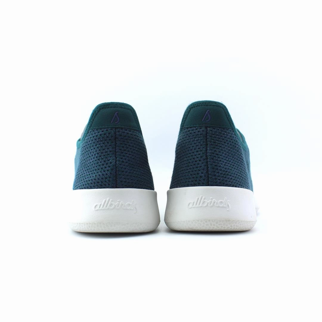 Allbirds Tree Runners - LIMITED EDITION: Sea Green sleek everyday shoe design