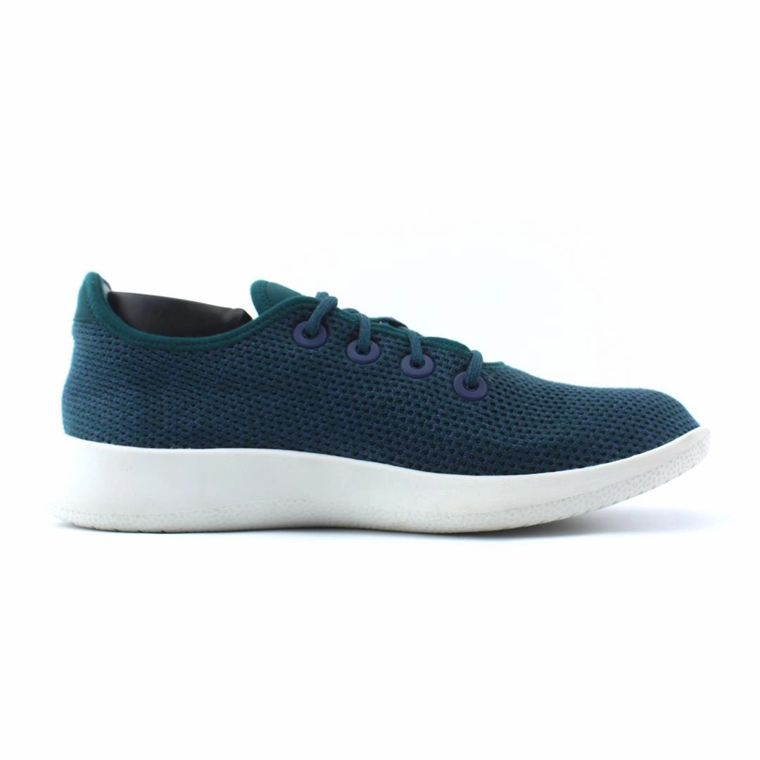 Allbirds Tree Runners - LIMITED EDITION: Sea Green sleek everyday shoe design