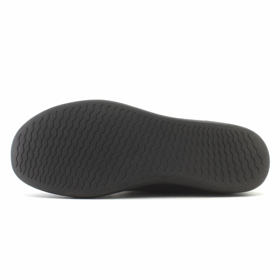 ALLBIRDS  TREE SKIPPERS sleek everyday shoe design