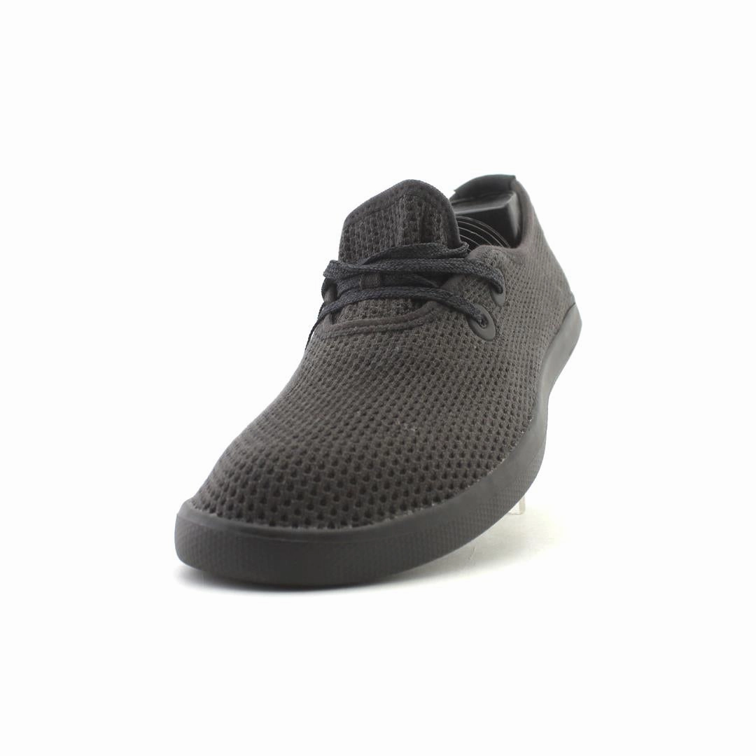 ALLBIRDS  TREE SKIPPERS sleek everyday shoe design