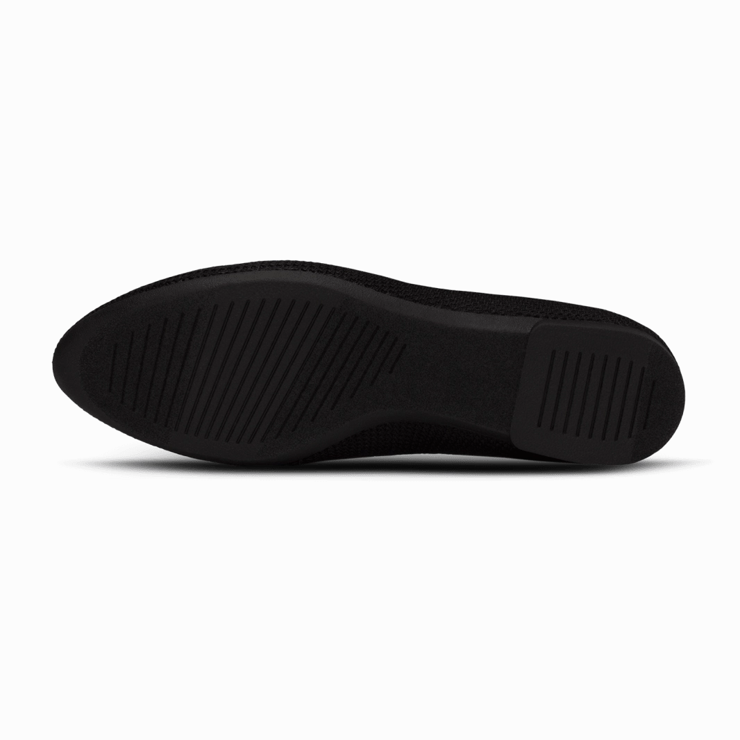 Allbirds Women's Tree Breezer Point - LIMITED EDITION: Natural Black (Natural Black Sole) sleek everyday shoe design