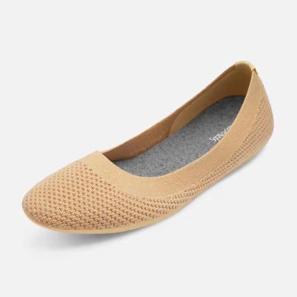Allbirds Women's Tree Breezers - LIMITED EDITION: Lux Beige (Lux Camel Sole) sleek everyday shoe design