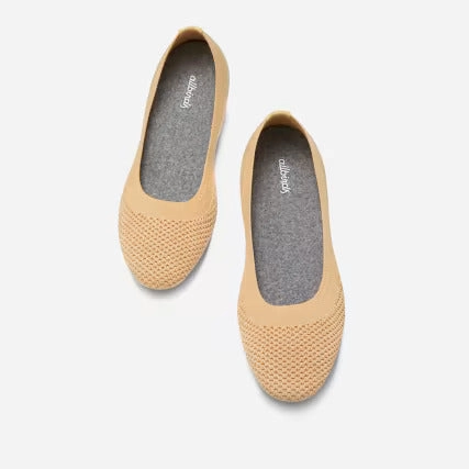 Allbirds Women's Tree Breezers - LIMITED EDITION: Lux Beige (Lux Camel Sole) sleek everyday shoe design