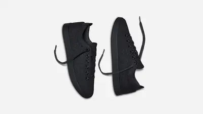 Allbirds Wool Pipers -LIMITED EDITION: Natural Black (black Sole) sleek everyday shoe design