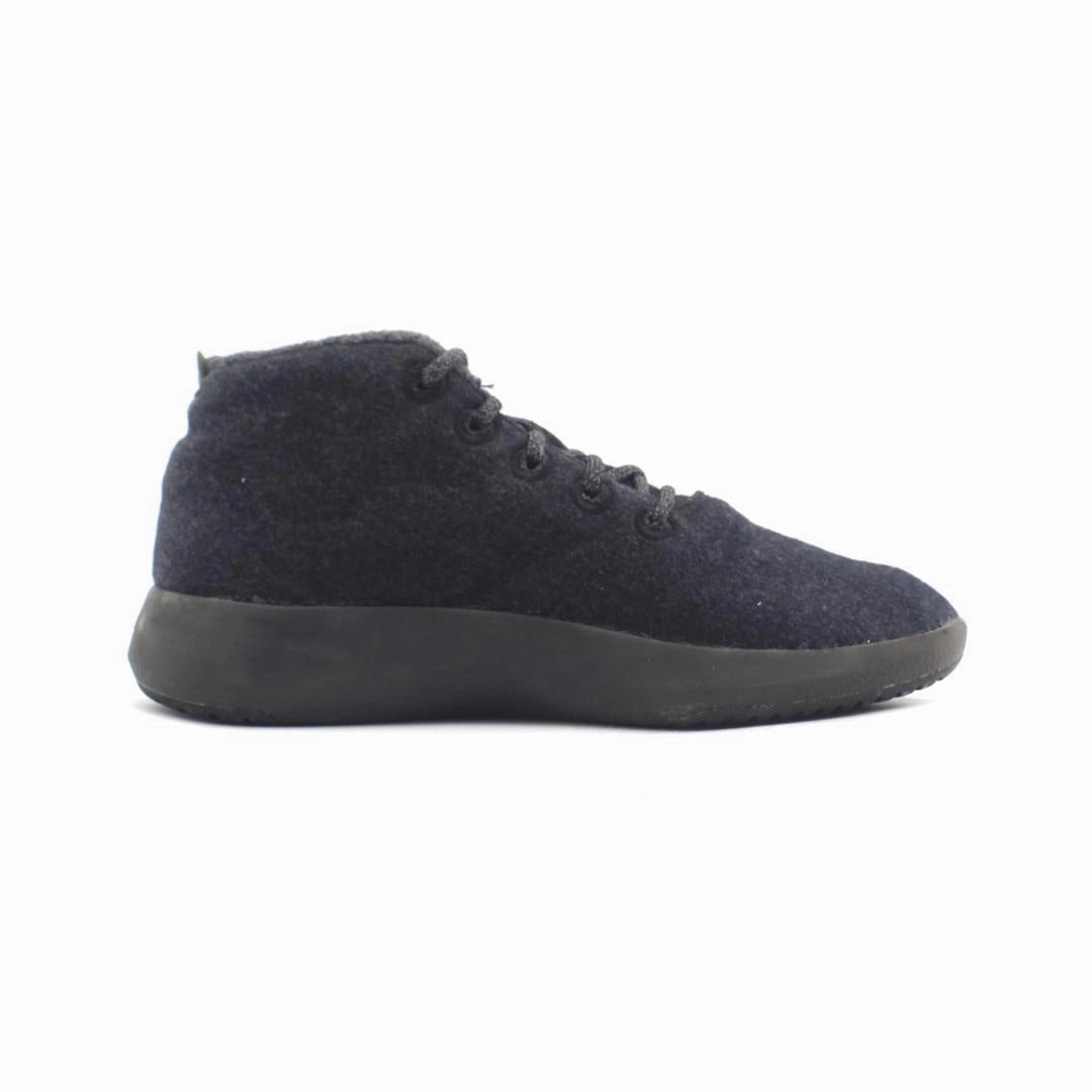 Allbirds Wool Runner-up Mizzles - LIMITED EDITION:  Natural Black (Black Sole) EX sleek everyday shoe design