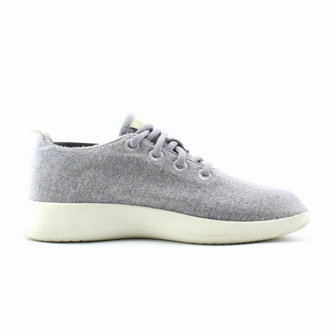 Allbirds Wool Runners - Light Grey (Cream Sole) sleek everyday shoe design