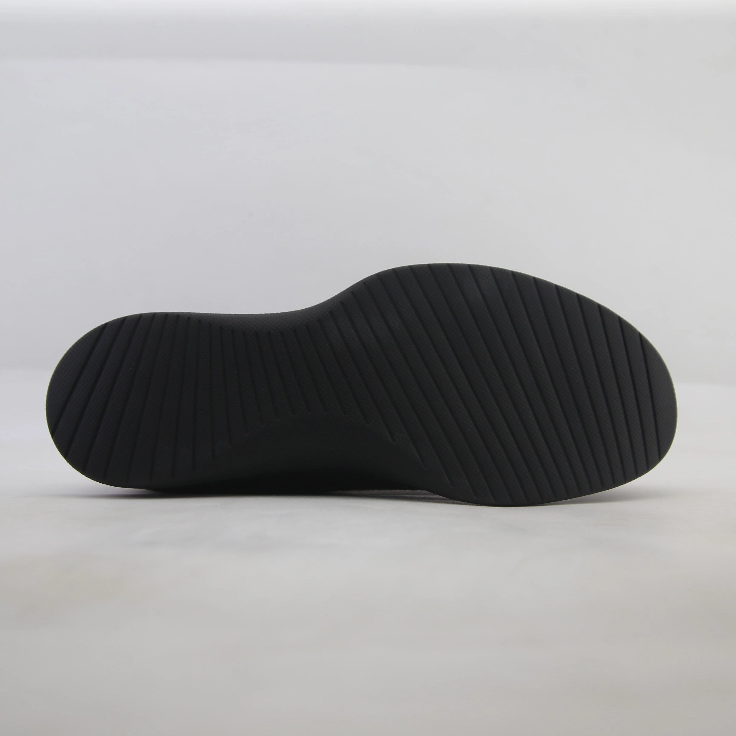 Allbirds Wool Runners - LIMITED EDITION : Mahroon (Black Sole) sleek everyday shoe design