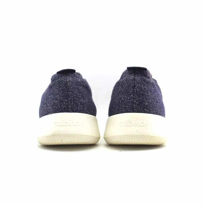 Allbirds Wool Runners - LIMITED EDITION:  MATTERHORN (WHITE Sole) EX sleek everyday shoe design