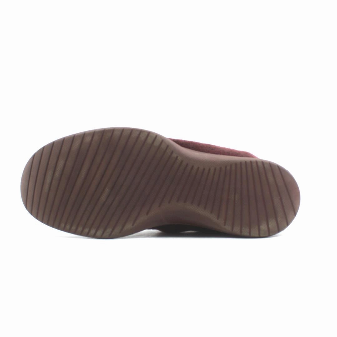 Allbirds Wool Runners - LIMITED EDITION: Berry Red (dark red Sole) EX sleek everyday shoe design