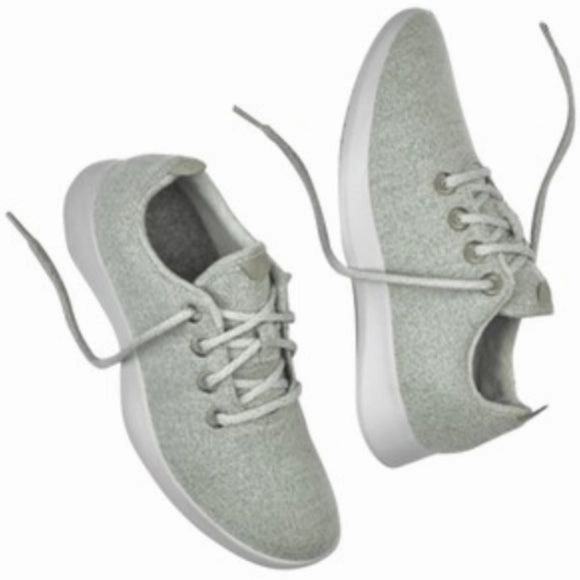 Allbirds Wool Runners - LIMITED EDITION: Kotare Mint Green (Warm White Sole) sleek everyday shoe design