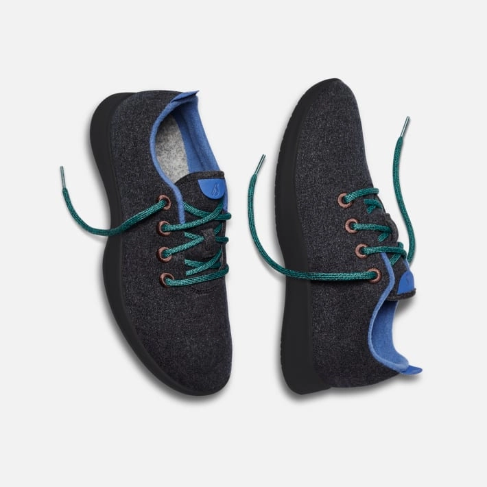 Allbirds Wool Runners - LIMITED EDITION :Natural Black (Black Sole) sleek everyday shoe design
