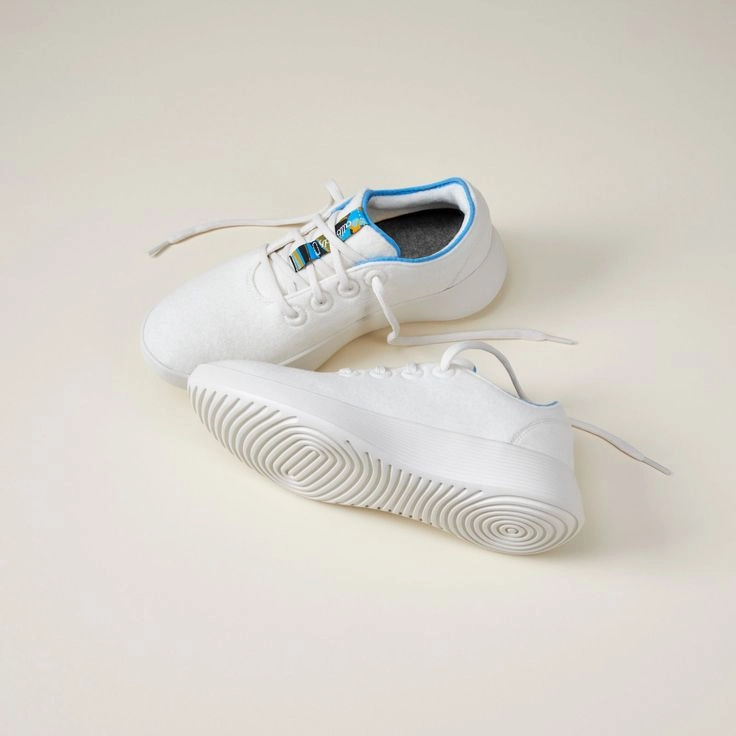 Allbirds Wool Runners Go - Natural White/NZ Blue (Natural White Sole) sleek everyday shoe design