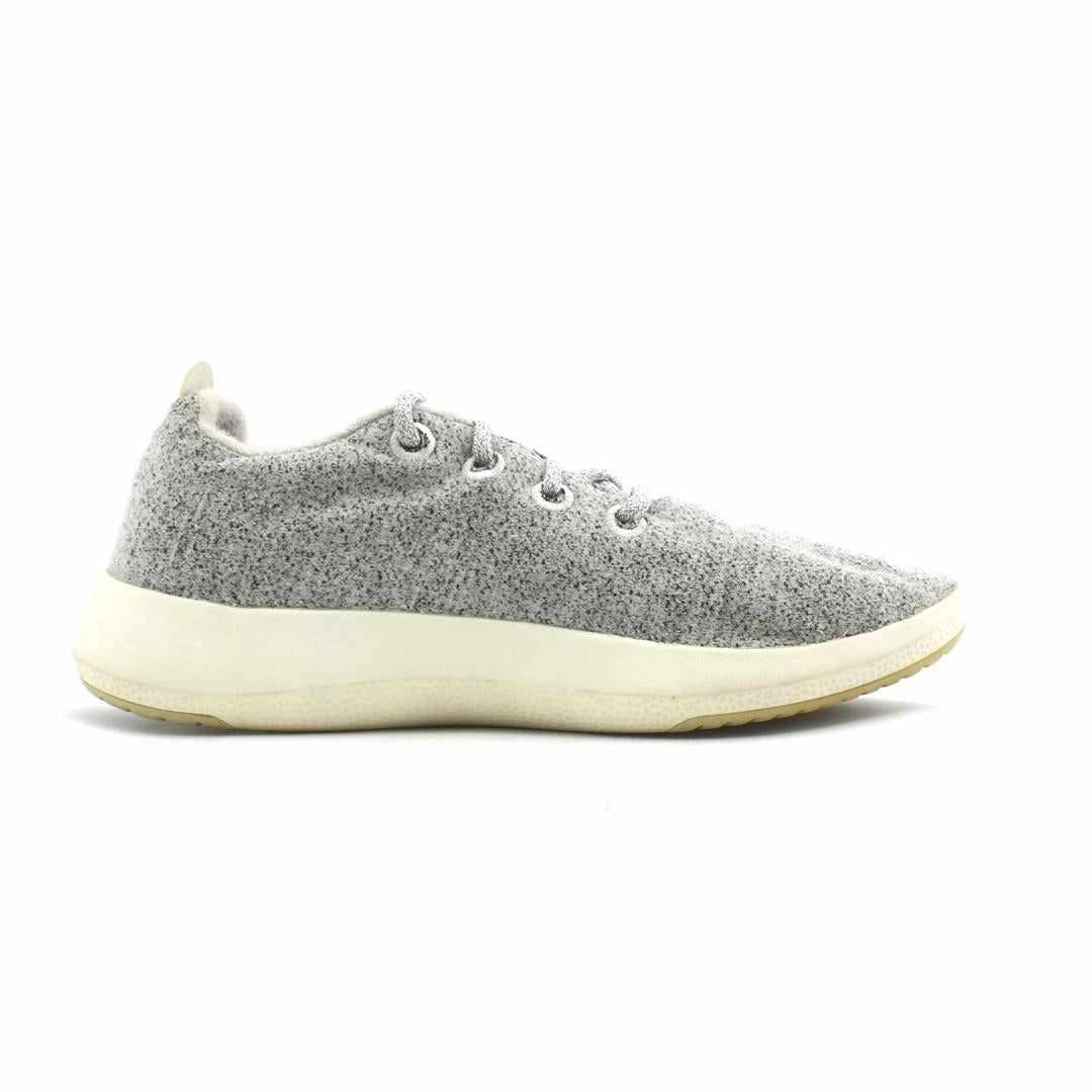 Allbirds Wool Runners Mizzles - CLASSICS: Light Gray Color (White Sole) EX sleek everyday shoe design