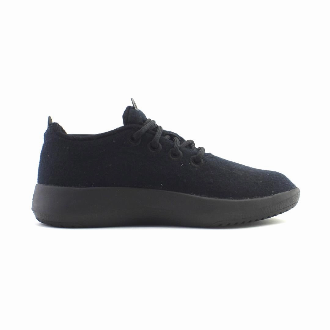 Allbirds Wool Runners Mizzles - LIMITED EDITION: BLACK (Black Sole) EX sleek everyday shoe design