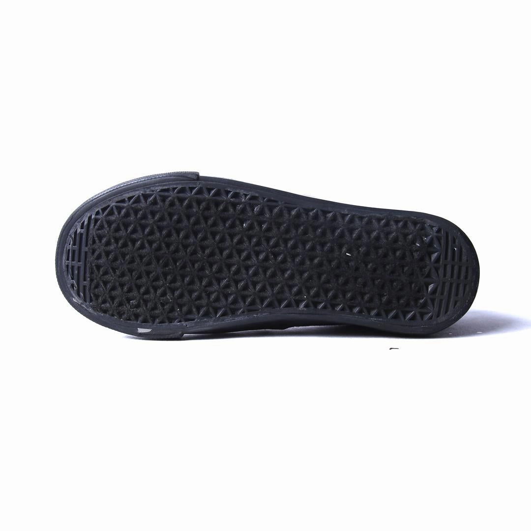 AMERICAN BRAND . classic styled shoe imagery