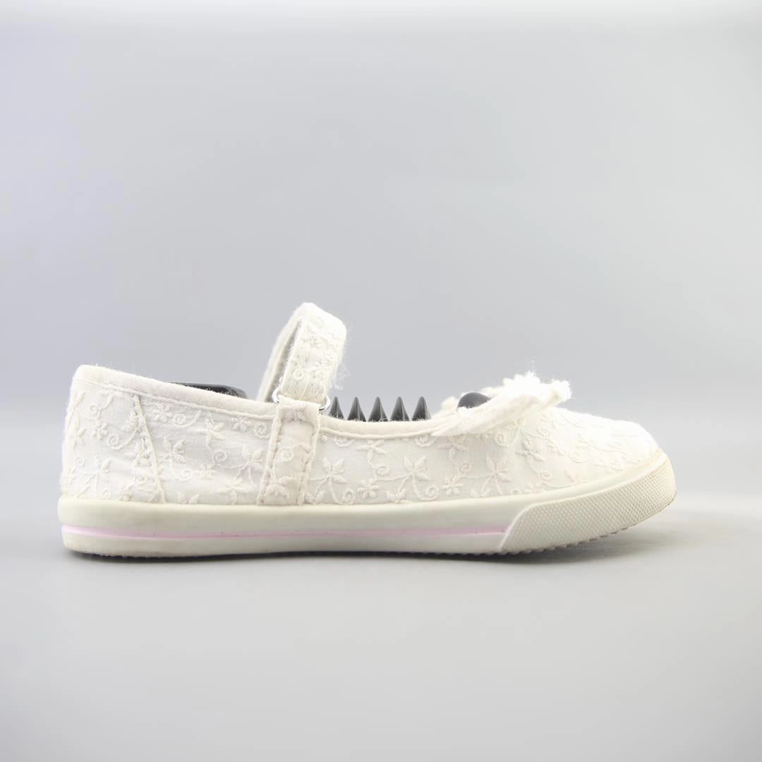 AMERICAN BRAND . classic styled shoe imagery