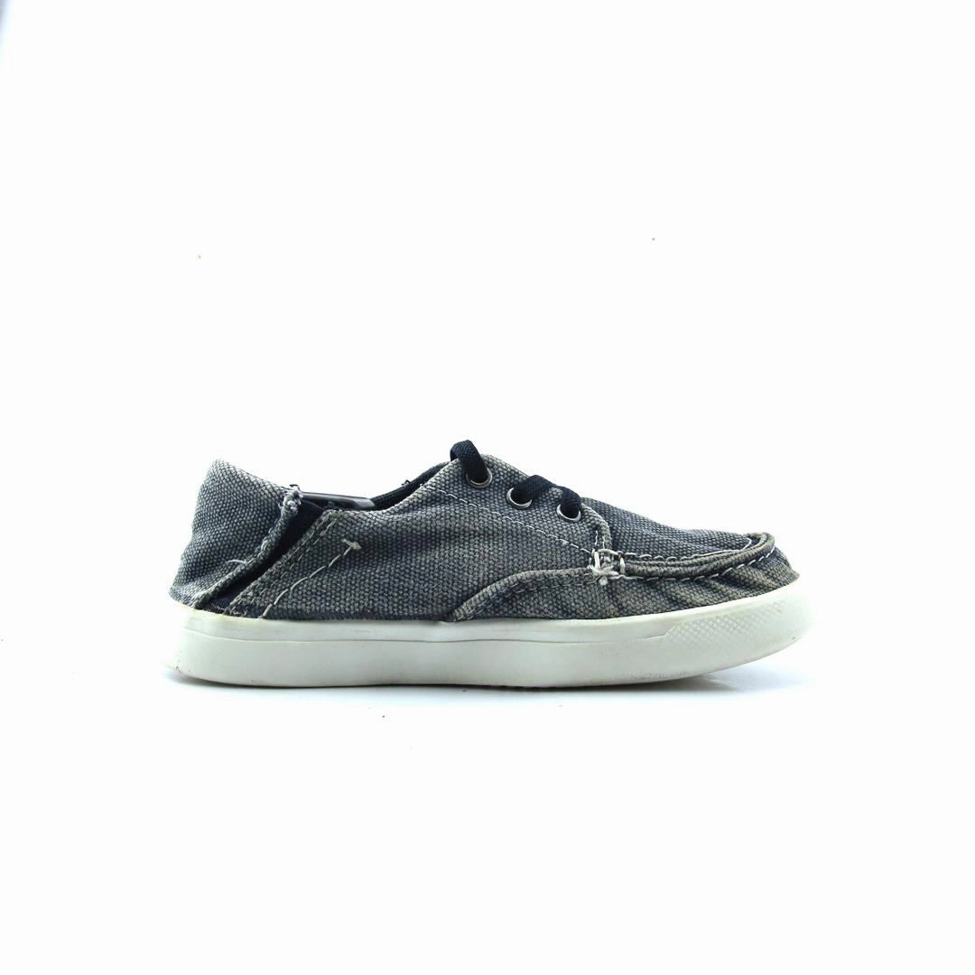 AMERICAN BRAND . classic styled shoe imagery