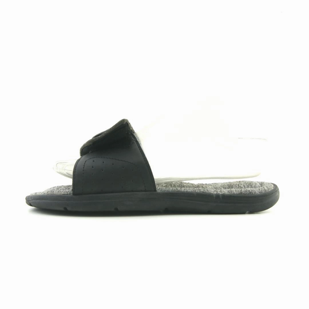 AMERICAN BRAND . classic styled shoe imagery