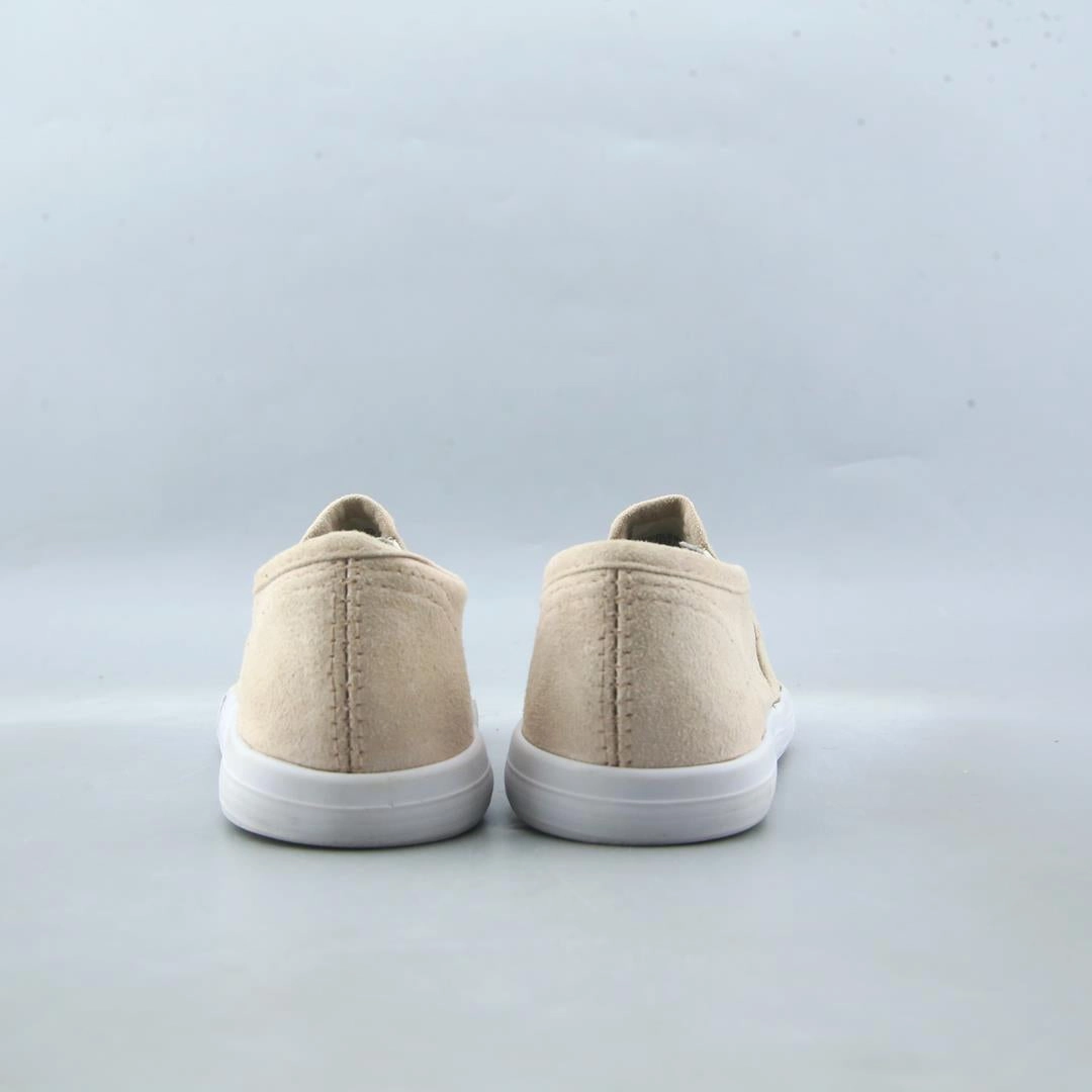 AMERICAN BRAND . classic styled shoe imagery