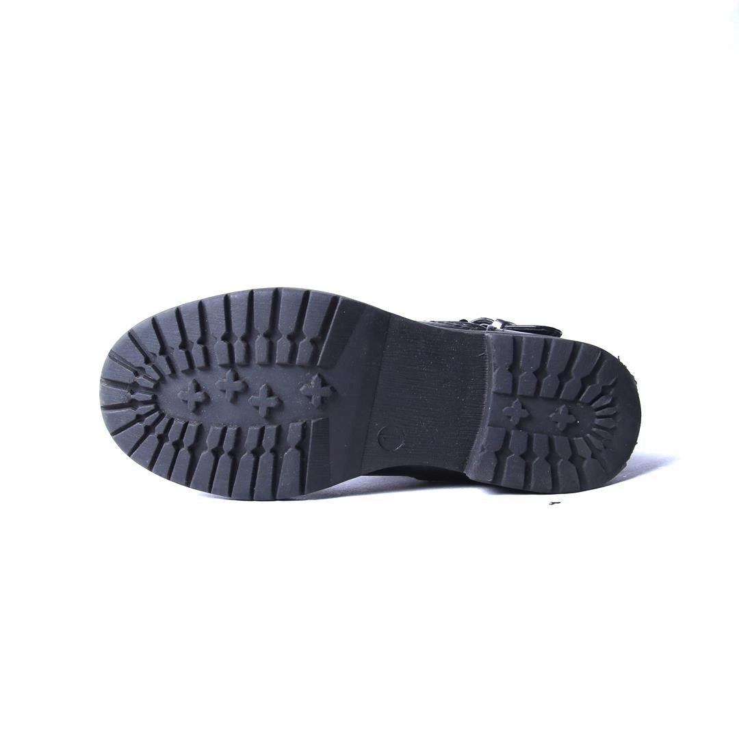 AMERICAN BRAND . classic styled shoe imagery