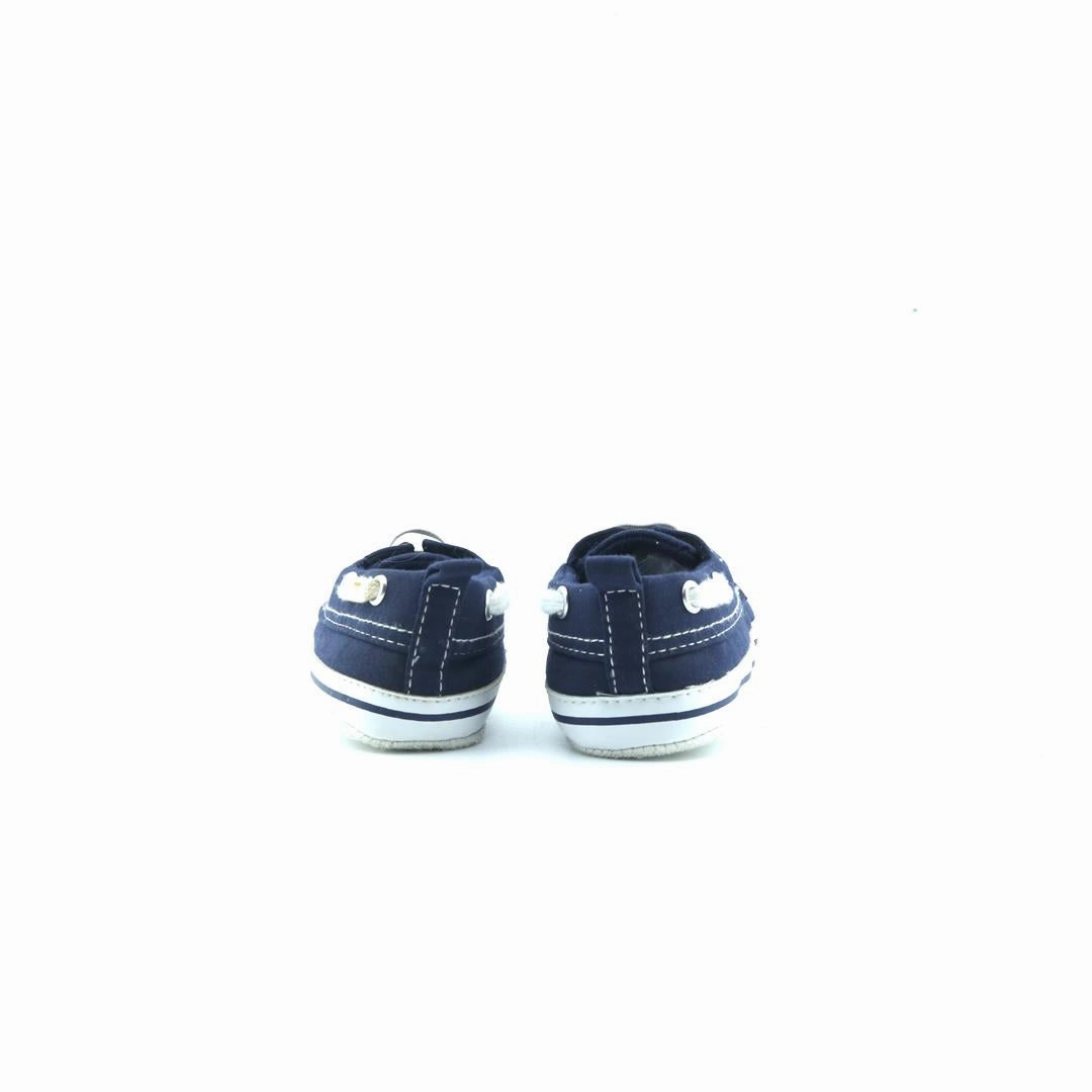 AMERICAN BRAND . classic styled shoe imagery